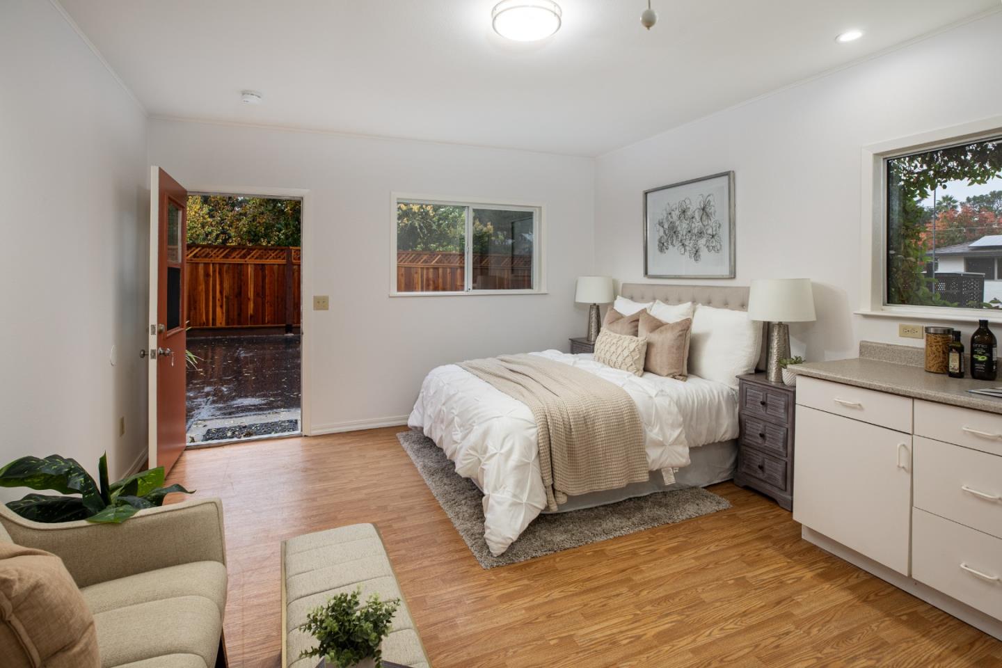Detail Gallery Image 24 of 27 For 1264 Richardson Ave, Los Altos,  CA 94024 - 4 Beds | 2/1 Baths