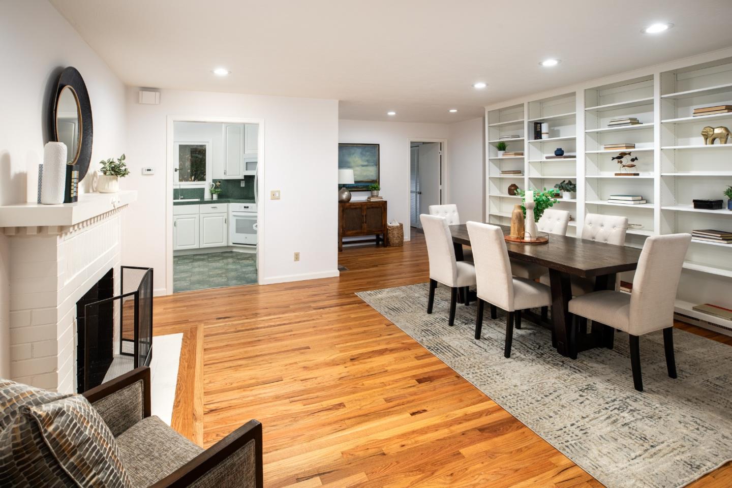 Detail Gallery Image 6 of 27 For 1264 Richardson Ave, Los Altos,  CA 94024 - 4 Beds | 2/1 Baths