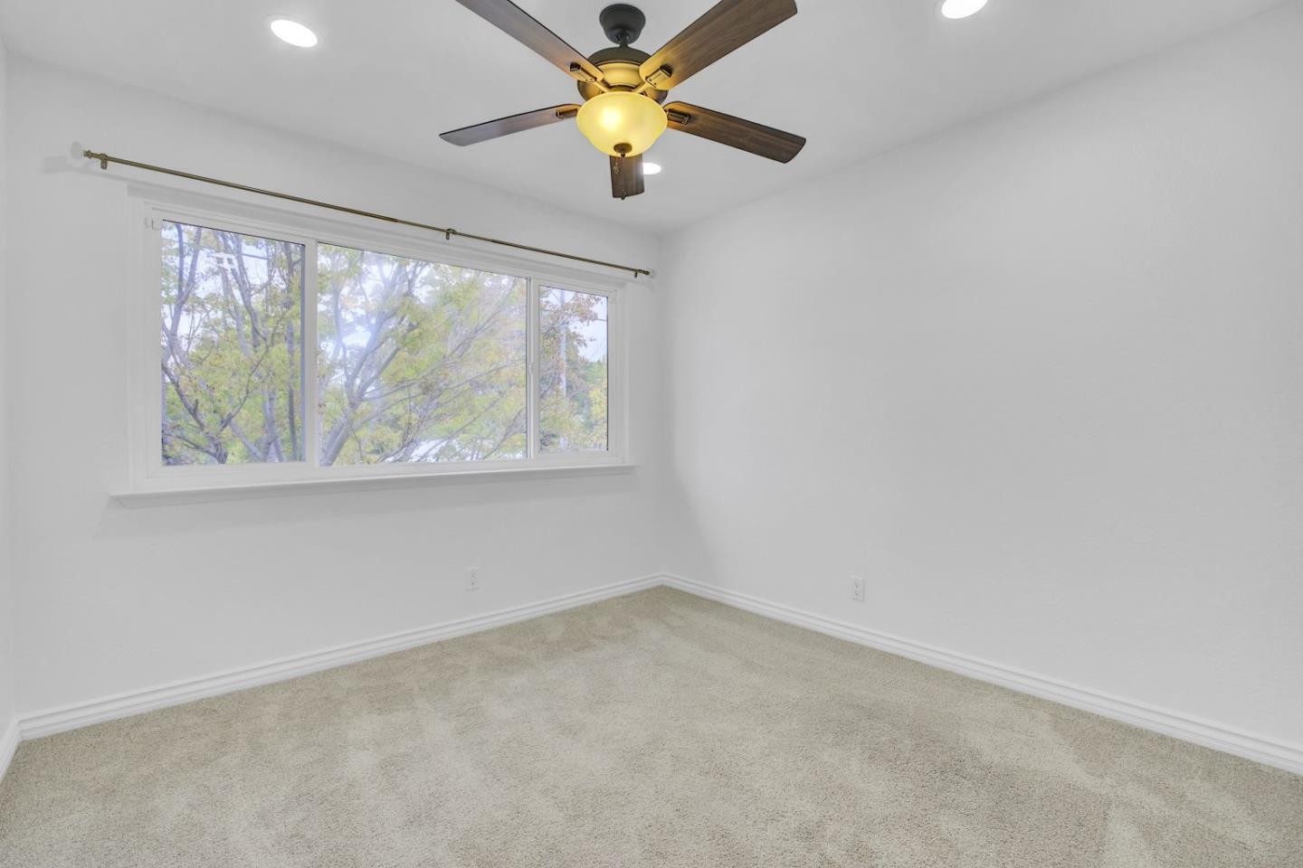 Detail Gallery Image 16 of 37 For 3592 Payne Ave #6,  San Jose,  CA 95117 - 3 Beds | 2 Baths