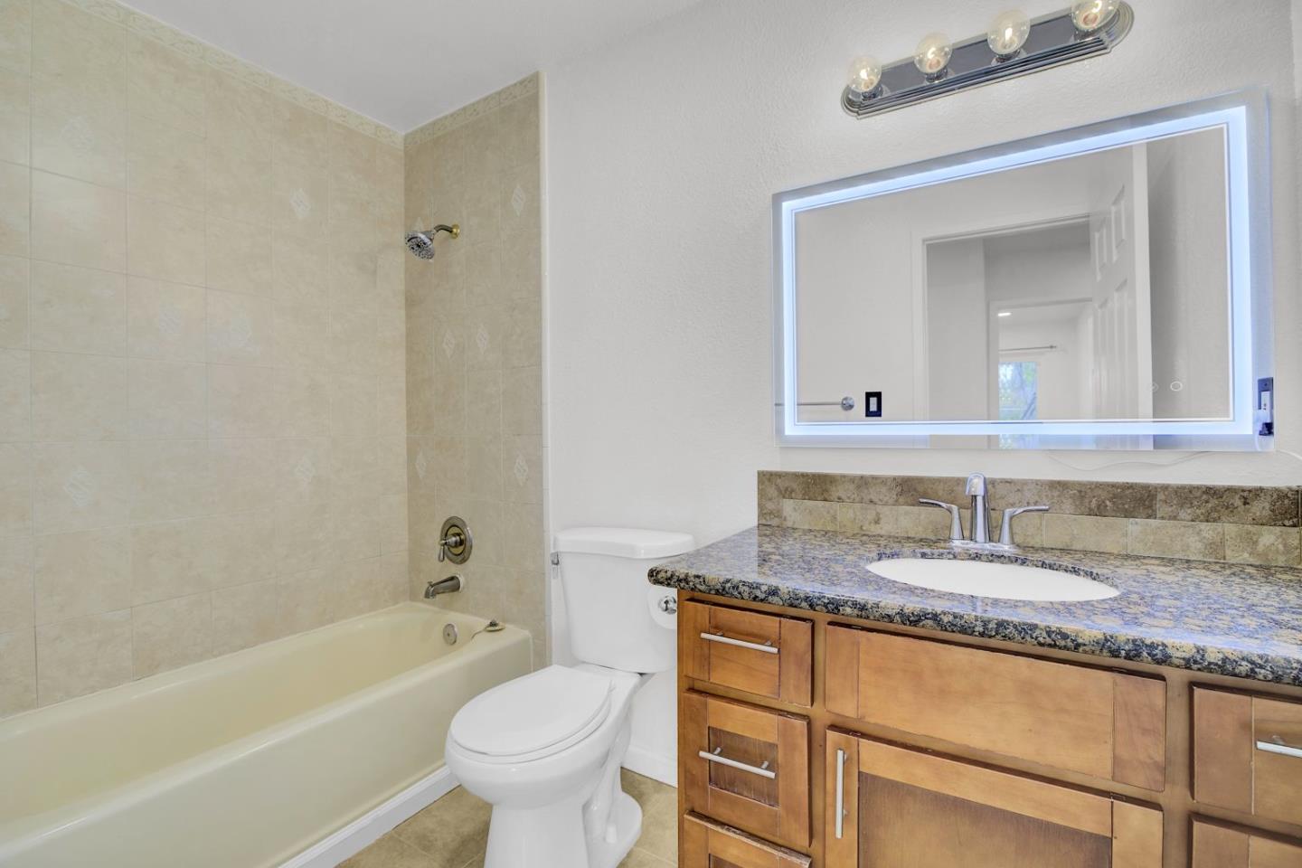 Detail Gallery Image 20 of 37 For 3592 Payne Ave #6,  San Jose,  CA 95117 - 3 Beds | 2 Baths