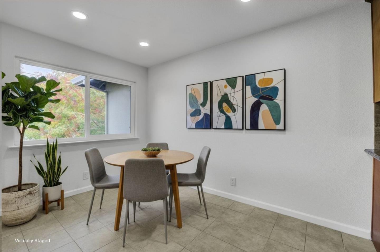 Detail Gallery Image 4 of 37 For 3592 Payne Ave #6,  San Jose,  CA 95117 - 3 Beds | 2 Baths