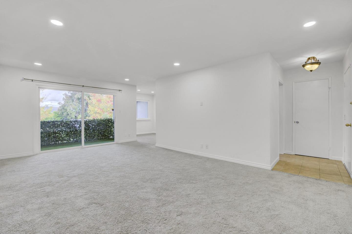 Detail Gallery Image 5 of 37 For 3592 Payne Ave #6,  San Jose,  CA 95117 - 3 Beds | 2 Baths