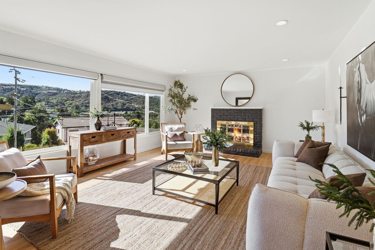 Detail Gallery Image 4 of 60 For 574 Wellington Dr, San Carlos,  CA 94070 - 3 Beds | 2 Baths