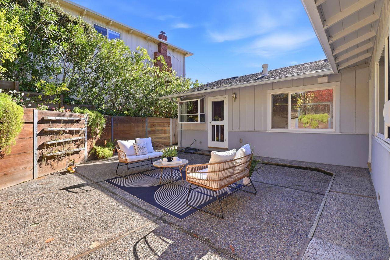 Detail Gallery Image 7 of 60 For 574 Wellington Dr, San Carlos,  CA 94070 - 3 Beds | 2 Baths