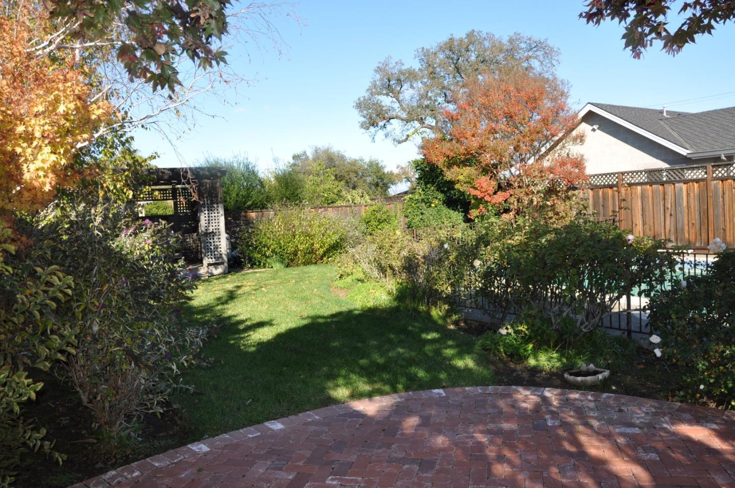 Detail Gallery Image 10 of 16 For 15104 Bel Escou Dr, San Jose,  CA 95124 - 3 Beds | 1 Baths