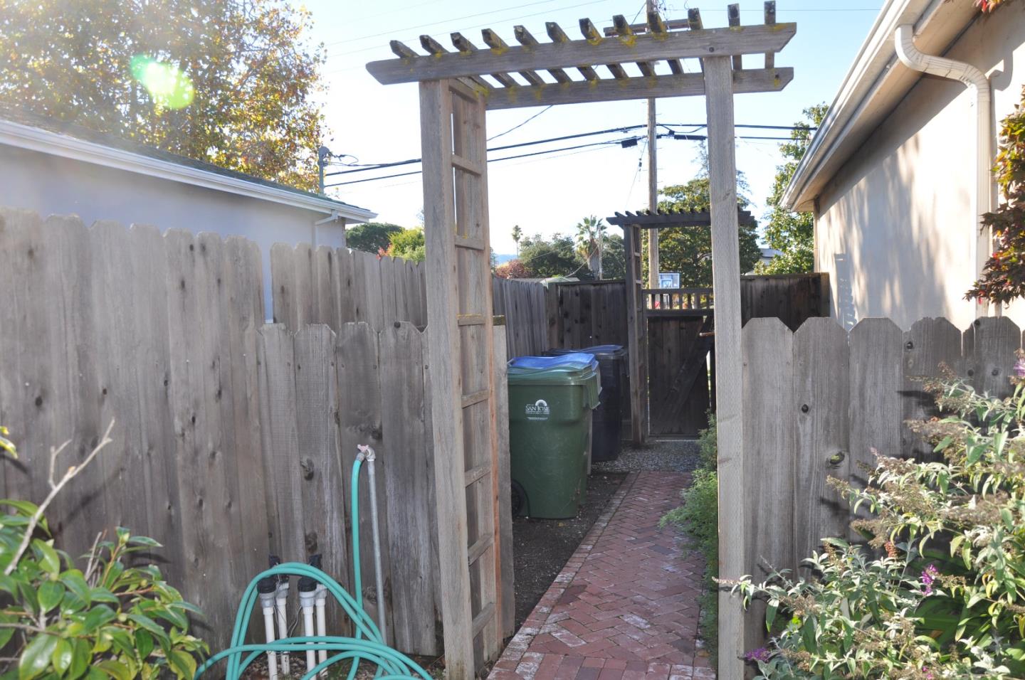 Detail Gallery Image 13 of 16 For 15104 Bel Escou Dr, San Jose,  CA 95124 - 3 Beds | 1 Baths