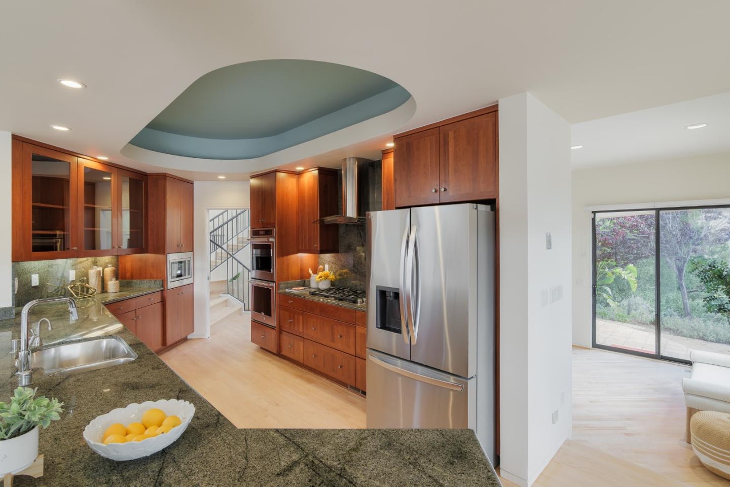 Detail Gallery Image 19 of 44 For 14300 Saddle Mountain Dr, Los Altos Hills,  CA 94022 - 3 Beds | 3 Baths