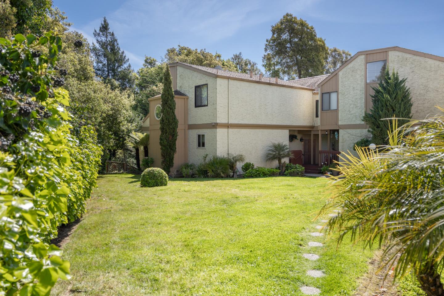 Detail Gallery Image 24 of 31 For 8 Seacliff Dr, Aptos,  CA 95003 - 2 Beds | 2/1 Baths