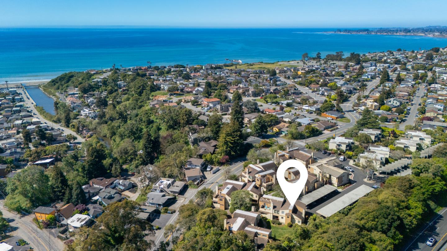 Detail Gallery Image 26 of 31 For 8 Seacliff Dr, Aptos,  CA 95003 - 2 Beds | 2/1 Baths