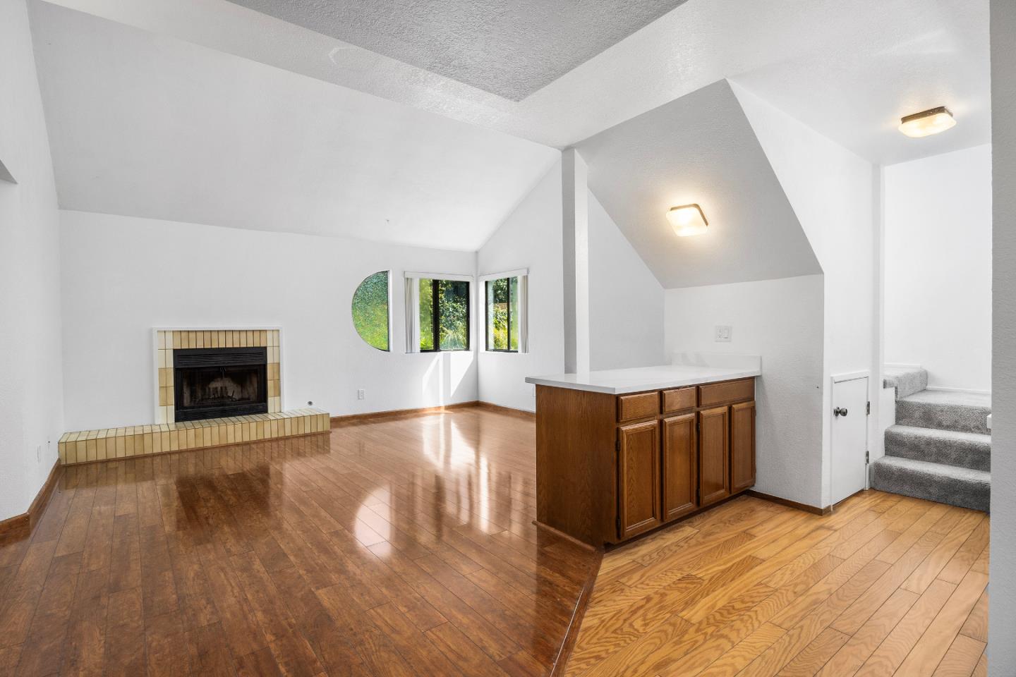 Detail Gallery Image 8 of 31 For 8 Seacliff Dr, Aptos,  CA 95003 - 2 Beds | 2/1 Baths