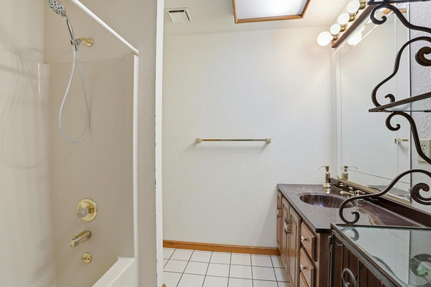 Detail Gallery Image 21 of 66 For 9019 Doubletree Ln, –,  CA 94551 - 4 Beds | 2 Baths