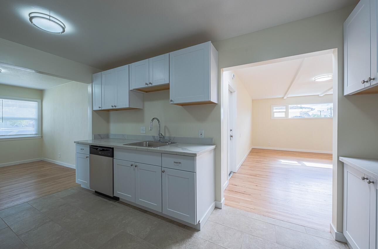 Detail Gallery Image 14 of 41 For 1221 Parkside St, Salinas,  CA 93906 - 3 Beds | 2 Baths