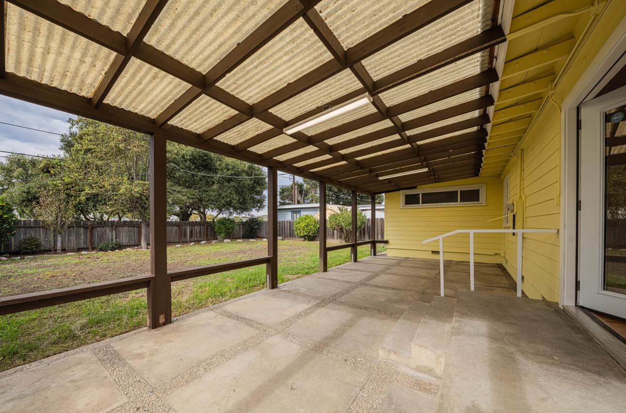 Detail Gallery Image 17 of 41 For 1221 Parkside St, Salinas,  CA 93906 - 3 Beds | 2 Baths