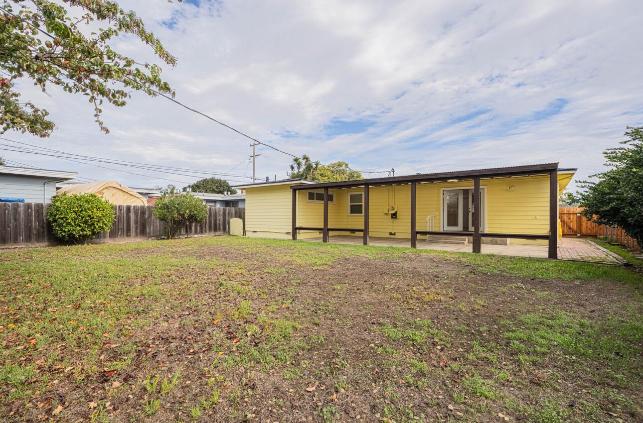 Detail Gallery Image 37 of 41 For 1221 Parkside St, Salinas,  CA 93906 - 3 Beds | 2 Baths