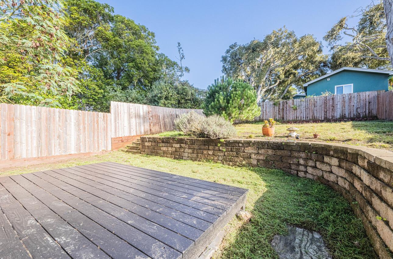 Detail Gallery Image 14 of 35 For 1113 Presidio Blvd, Pacific Grove,  CA 93950 - 3 Beds | 2 Baths