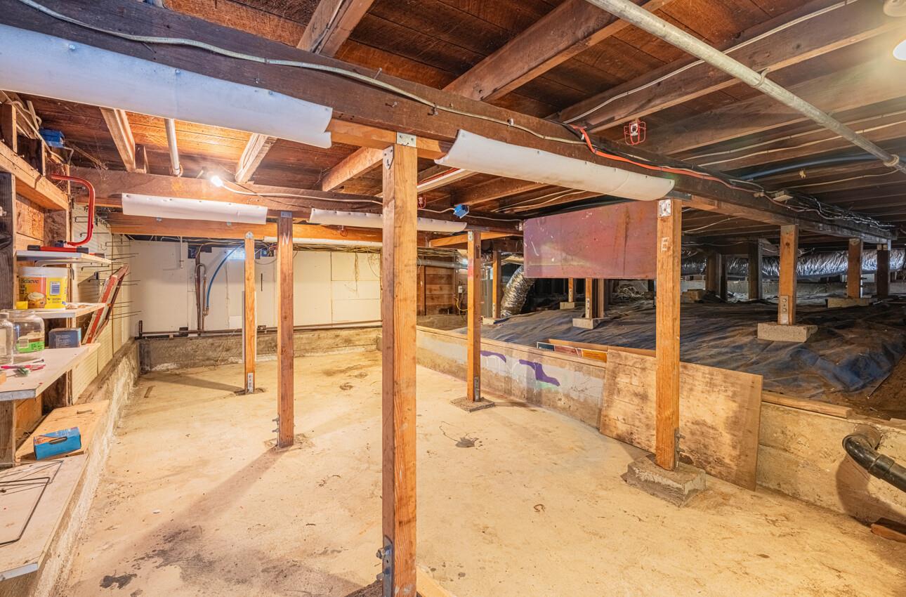 Detail Gallery Image 34 of 35 For 1113 Presidio Blvd, Pacific Grove,  CA 93950 - 3 Beds | 2 Baths