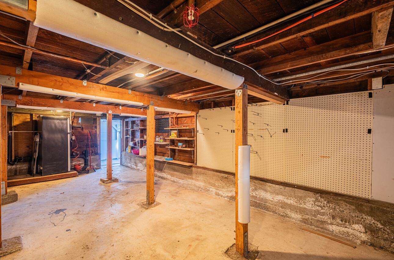 Detail Gallery Image 35 of 35 For 1113 Presidio Blvd, Pacific Grove,  CA 93950 - 3 Beds | 2 Baths