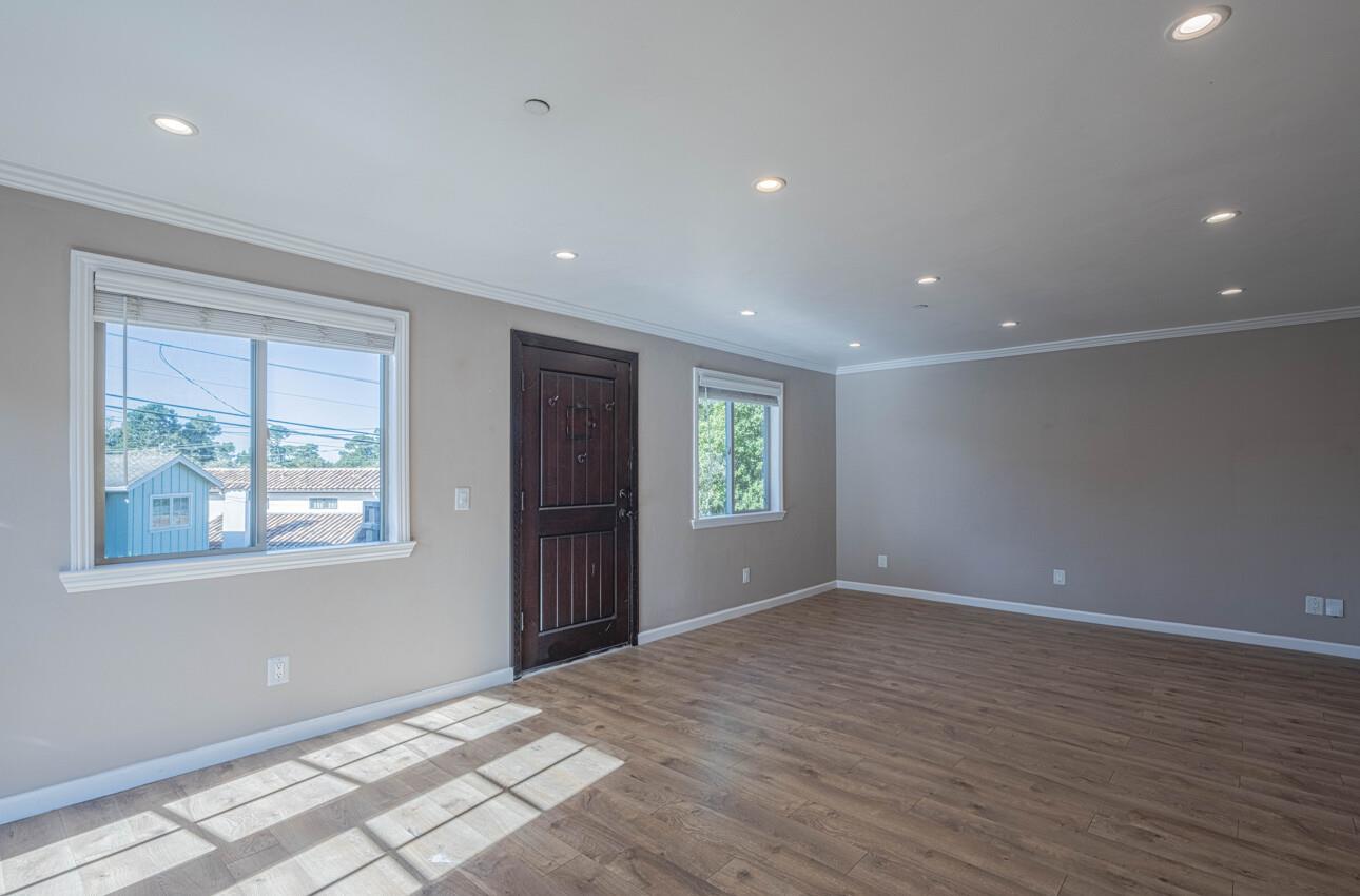 Detail Gallery Image 6 of 35 For 1113 Presidio Blvd, Pacific Grove,  CA 93950 - 3 Beds | 2 Baths