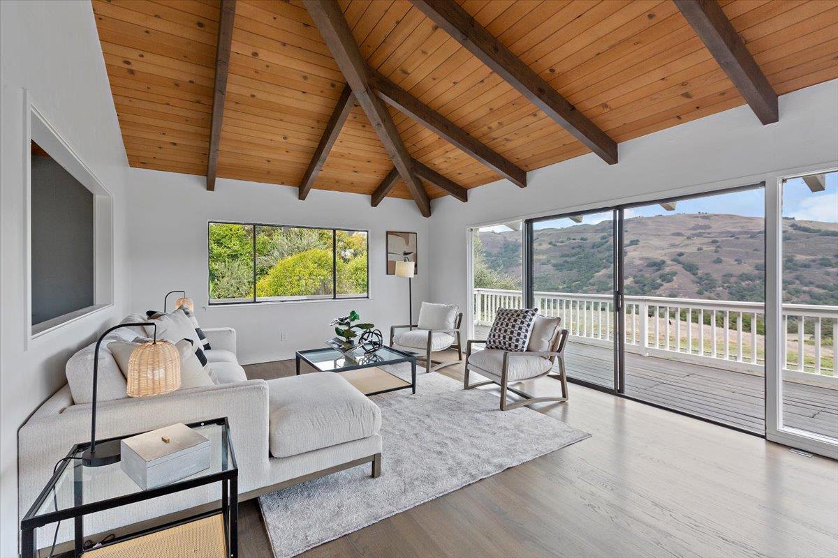 Detail Gallery Image 11 of 74 For 16280 Oak Canyon Dr, Morgan Hill,  CA 95037 - 4 Beds | 2/1 Baths