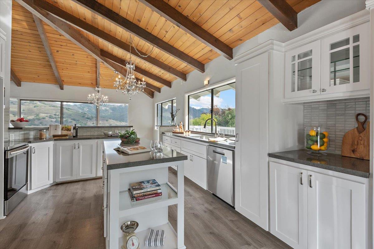 Detail Gallery Image 21 of 74 For 16280 Oak Canyon Dr, Morgan Hill,  CA 95037 - 4 Beds | 2/1 Baths