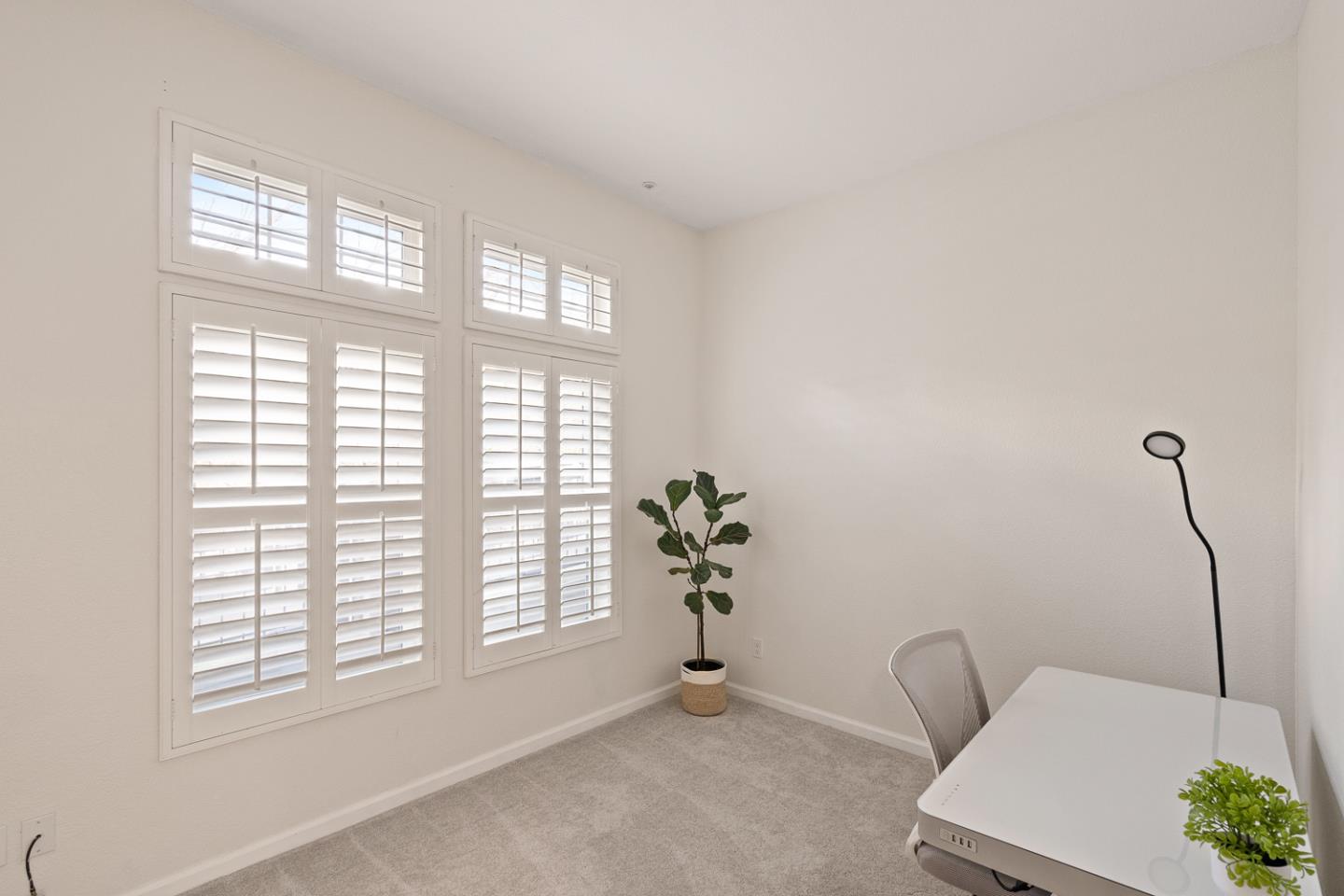 Detail Gallery Image 14 of 39 For 833 Swallowtail Ct, Brisbane,  CA 94005 - 2 Beds | 2 Baths