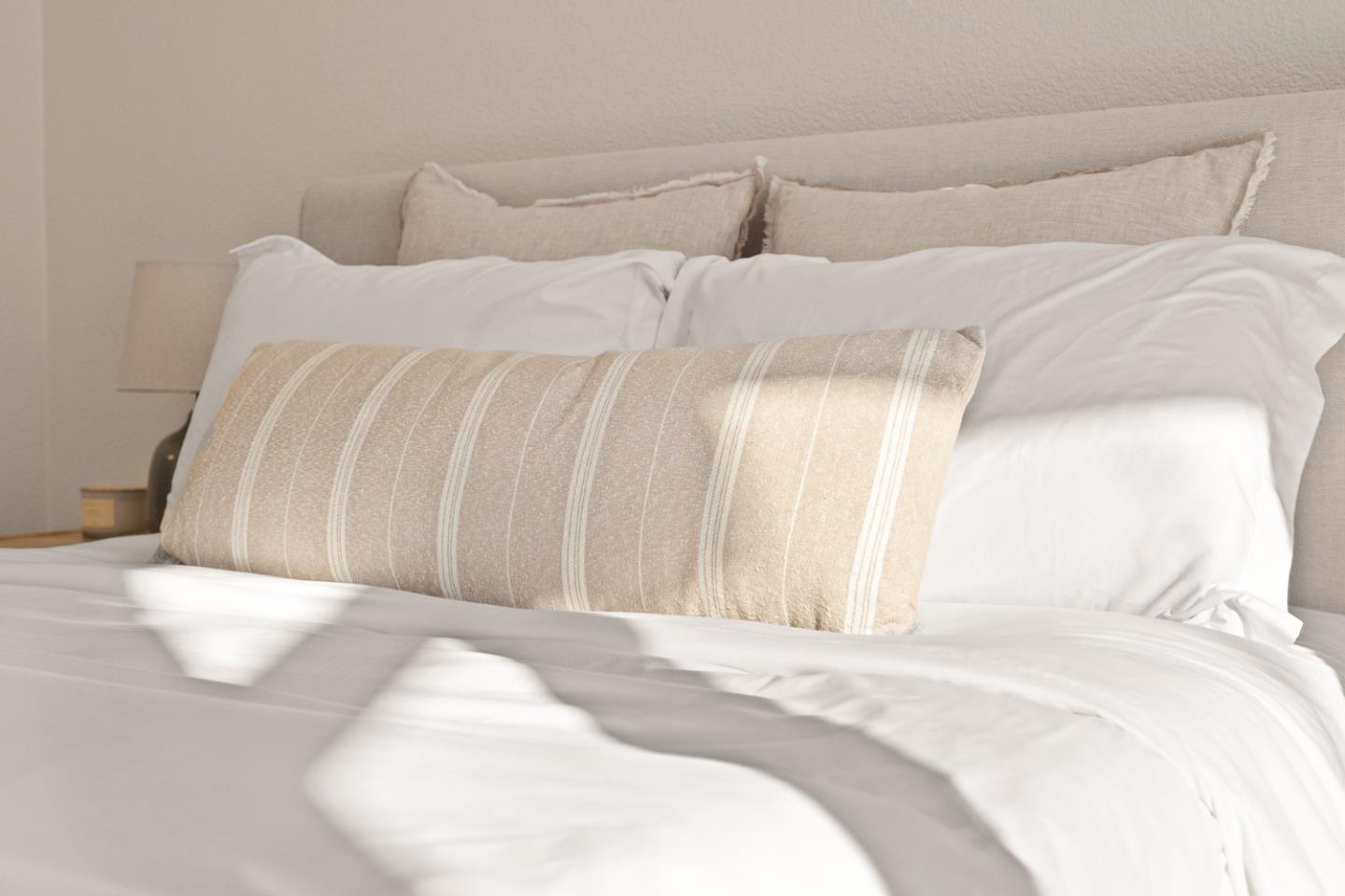 Detail Gallery Image 20 of 39 For 833 Swallowtail Ct, Brisbane,  CA 94005 - 2 Beds | 2 Baths