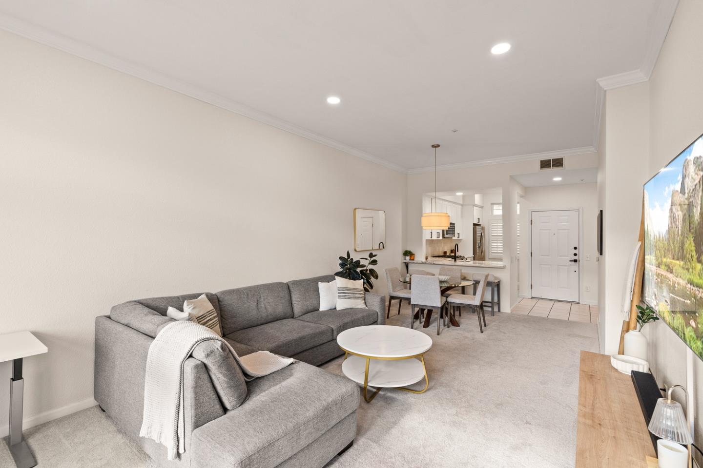 Detail Gallery Image 3 of 39 For 833 Swallowtail Ct, Brisbane,  CA 94005 - 2 Beds | 2 Baths