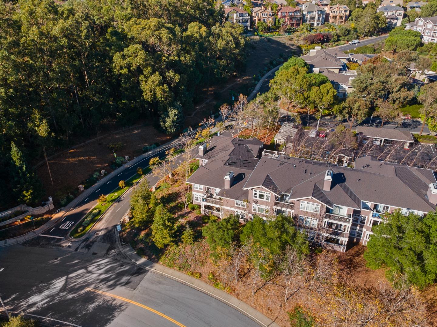 Detail Gallery Image 36 of 39 For 833 Swallowtail Ct, Brisbane,  CA 94005 - 2 Beds | 2 Baths