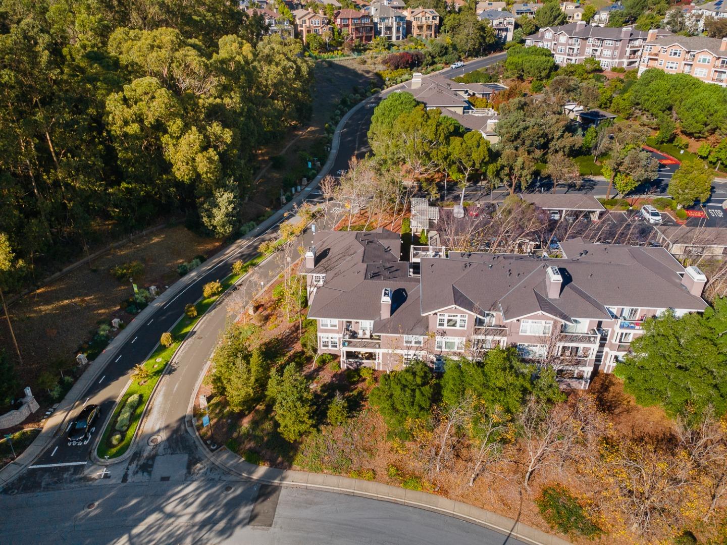 Detail Gallery Image 37 of 39 For 833 Swallowtail Ct, Brisbane,  CA 94005 - 2 Beds | 2 Baths