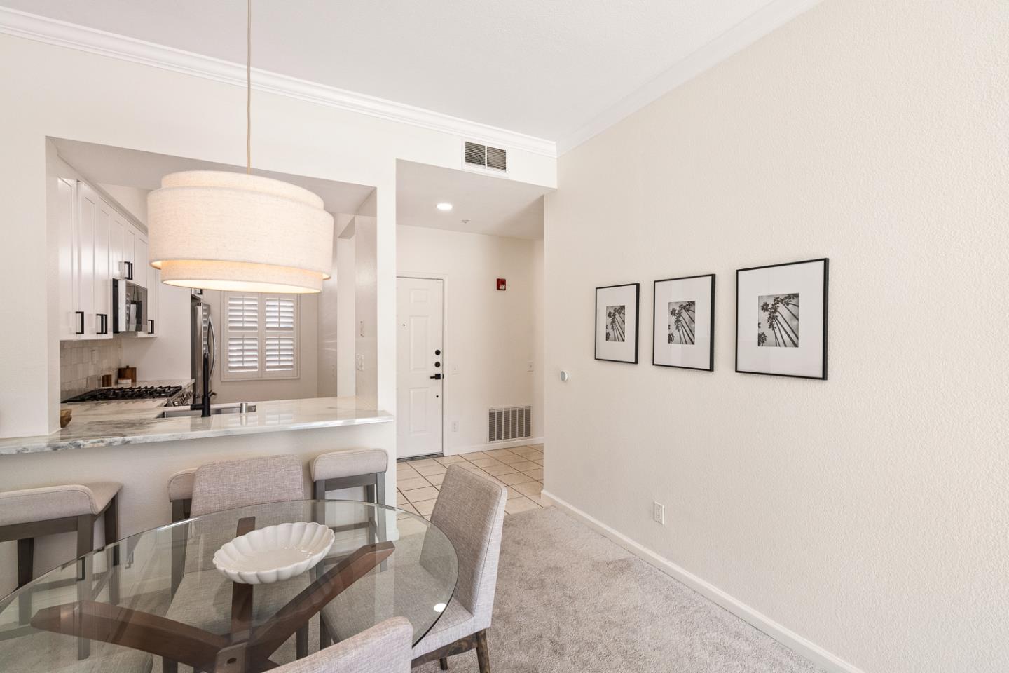 Detail Gallery Image 8 of 39 For 833 Swallowtail Ct, Brisbane,  CA 94005 - 2 Beds | 2 Baths