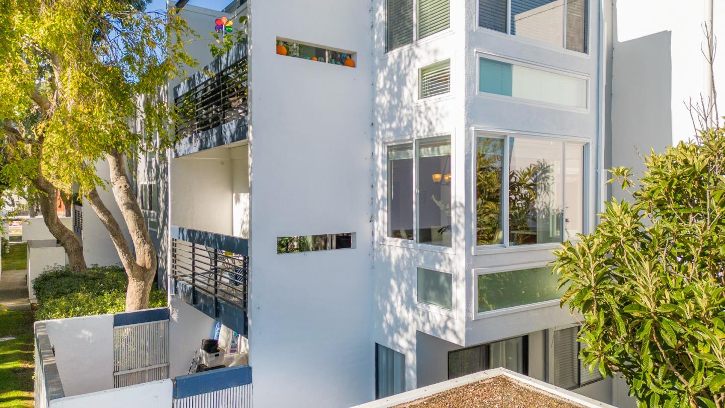 Detail Gallery Image 12 of 24 For 1025 Shell Blvd #7,  Foster City,  CA 94404 - 2 Beds | 2 Baths