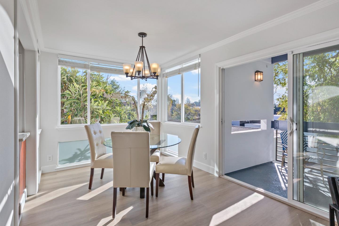 Detail Gallery Image 3 of 24 For 1025 Shell Blvd #7,  Foster City,  CA 94404 - 2 Beds | 2 Baths