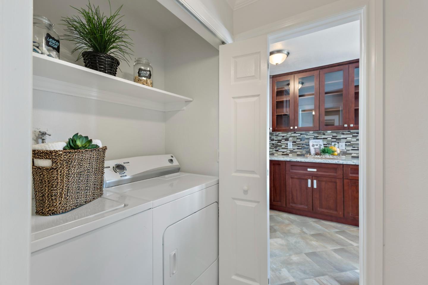 Detail Gallery Image 8 of 24 For 1025 Shell Blvd #7,  Foster City,  CA 94404 - 2 Beds | 2 Baths