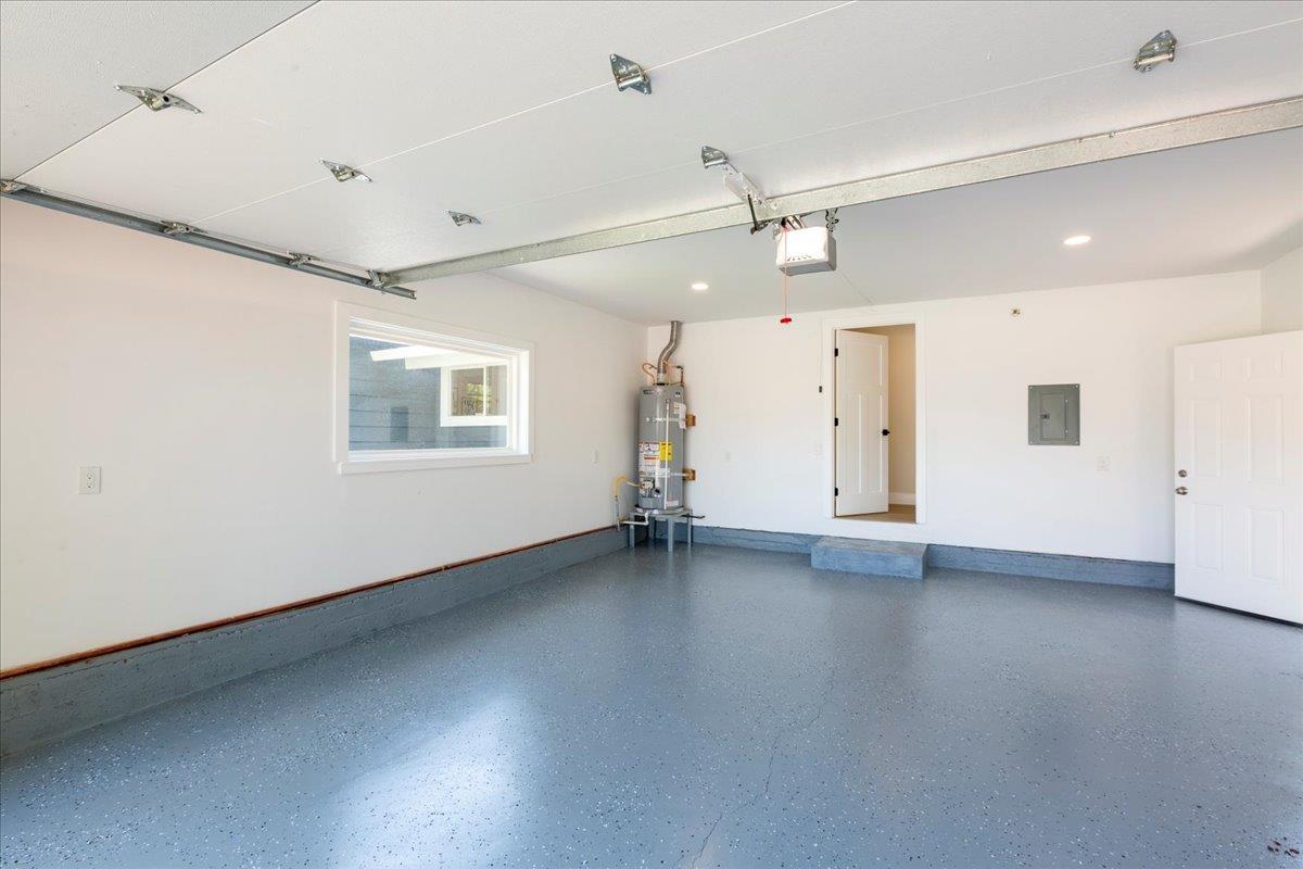 Detail Gallery Image 33 of 43 For 2495 Malaga Dr, San Jose,  CA 95125 - 4 Beds | 2/1 Baths