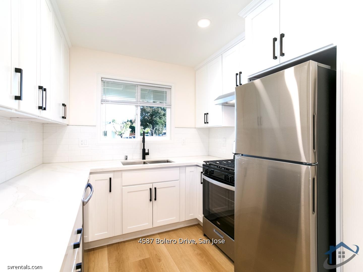 Detail Gallery Image 4 of 21 For 4587 Bolero Dr, San Jose,  CA 95111 - 3 Beds | 2 Baths