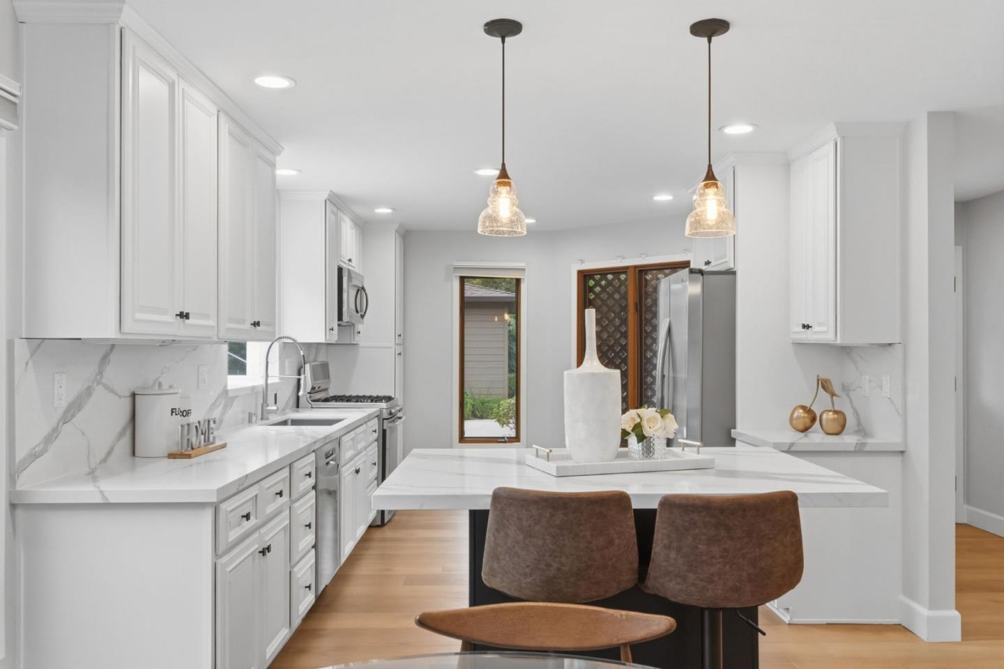 Detail Gallery Image 13 of 54 For 1924 Meridian, San Jose,  CA 95125 - 3 Beds | 2/1 Baths