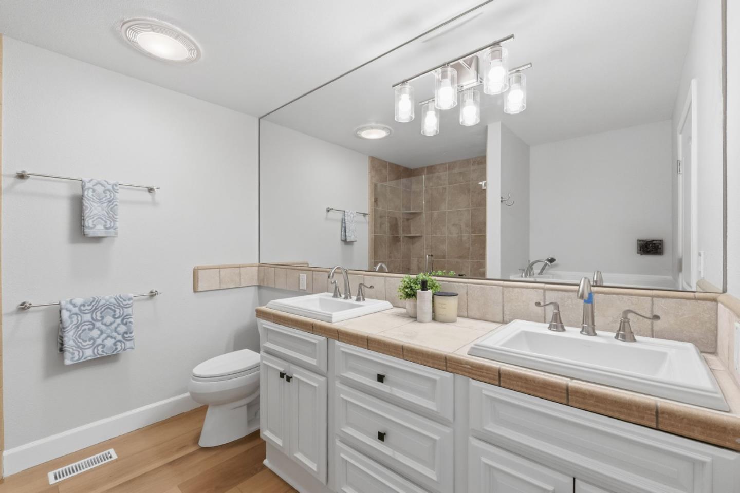 Detail Gallery Image 44 of 54 For 1924 Meridian, San Jose,  CA 95125 - 3 Beds | 2/1 Baths