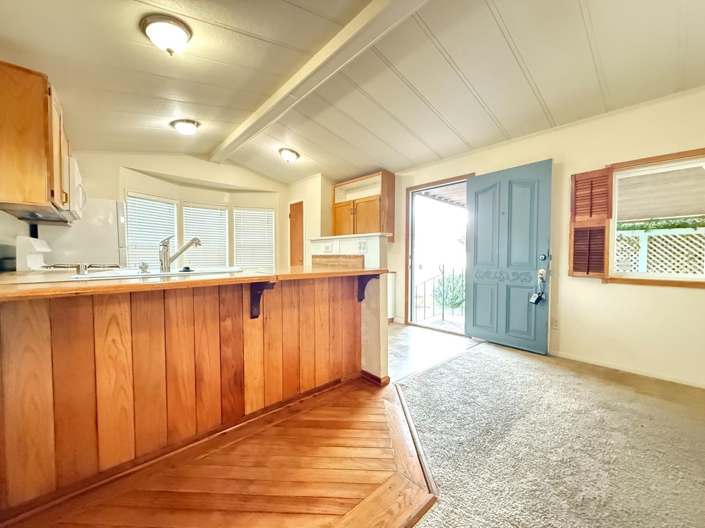 Detail Gallery Image 12 of 19 For 1556 Crown Rd #1556,  Petaluma,  CA 94954 - 2 Beds | 1 Baths