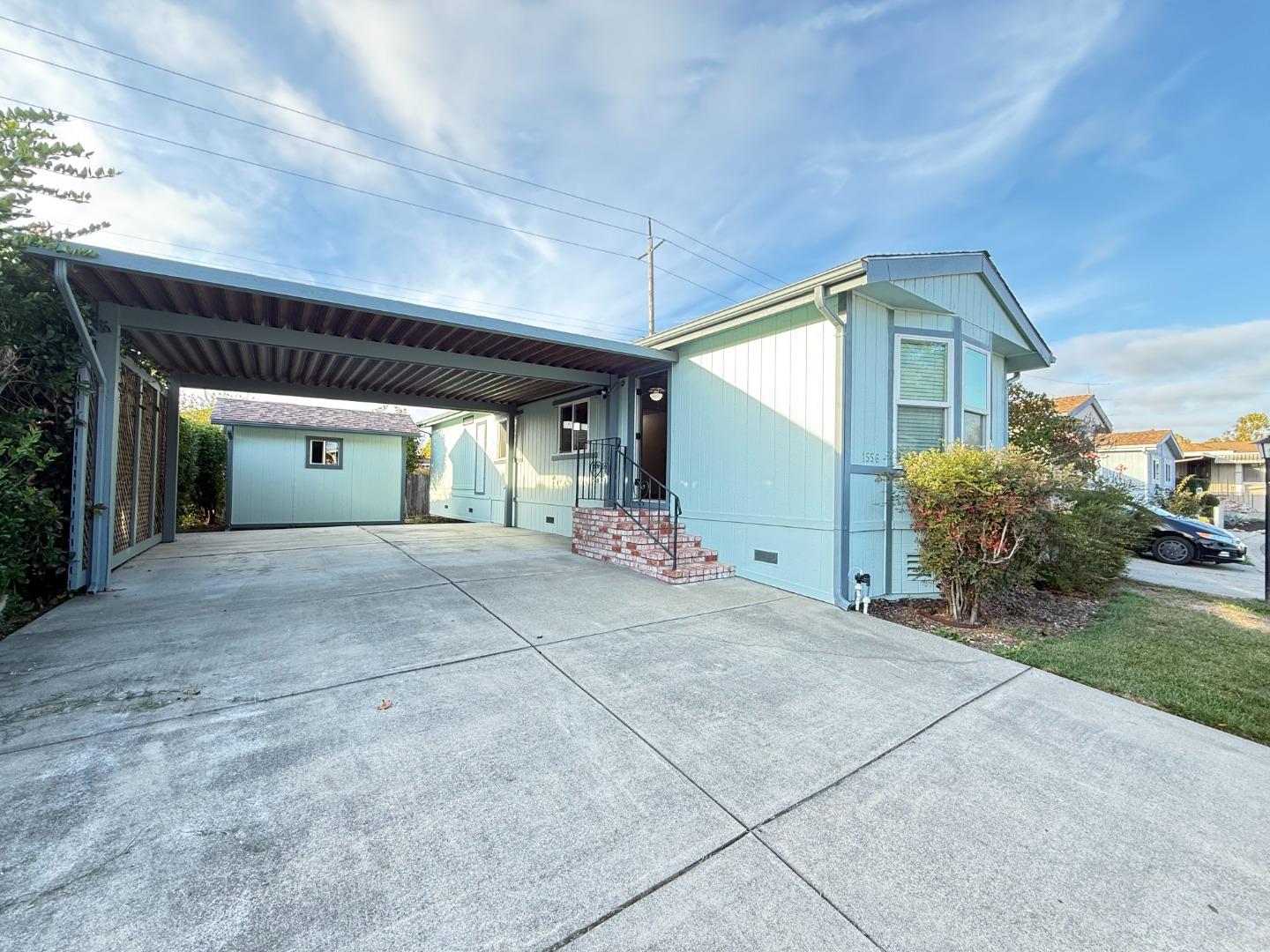 Detail Gallery Image 2 of 19 For 1556 Crown Rd #1556,  Petaluma,  CA 94954 - 2 Beds | 1 Baths