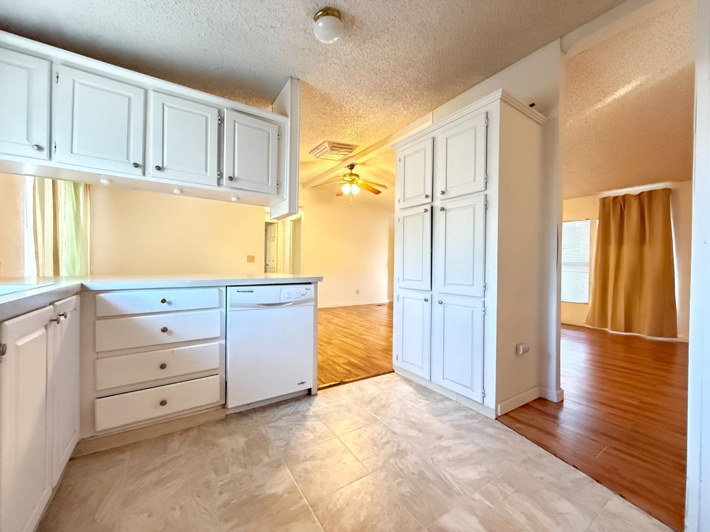 Detail Gallery Image 17 of 31 For 5300 Rexford #5300,  Santa Rosa,  CA 95403 - 3 Beds | 2 Baths