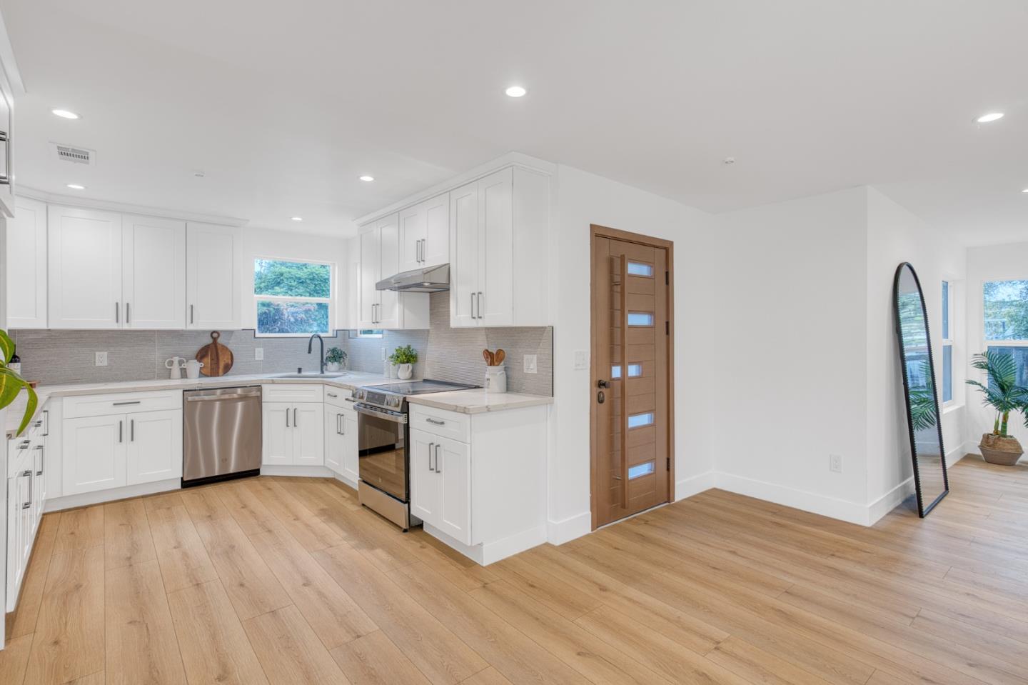 Detail Gallery Image 17 of 51 For 236 Ryder St, San Mateo,  CA 94401 - 3 Beds | 2 Baths