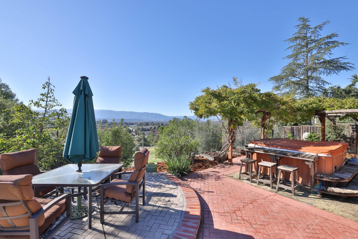 Detail Gallery Image 19 of 35 For 363 Hines Ct, San Jose,  CA 95111 - 4 Beds | 2/1 Baths