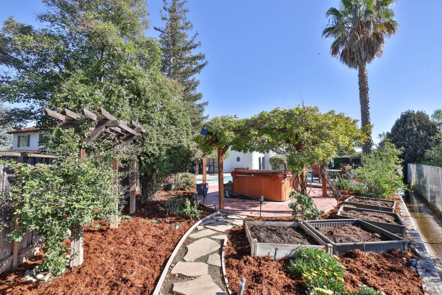 Detail Gallery Image 22 of 35 For 363 Hines Ct, San Jose,  CA 95111 - 4 Beds | 2/1 Baths