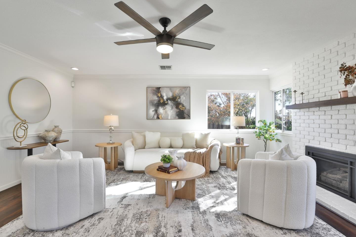 Detail Gallery Image 5 of 35 For 363 Hines Ct, San Jose,  CA 95111 - 4 Beds | 2/1 Baths