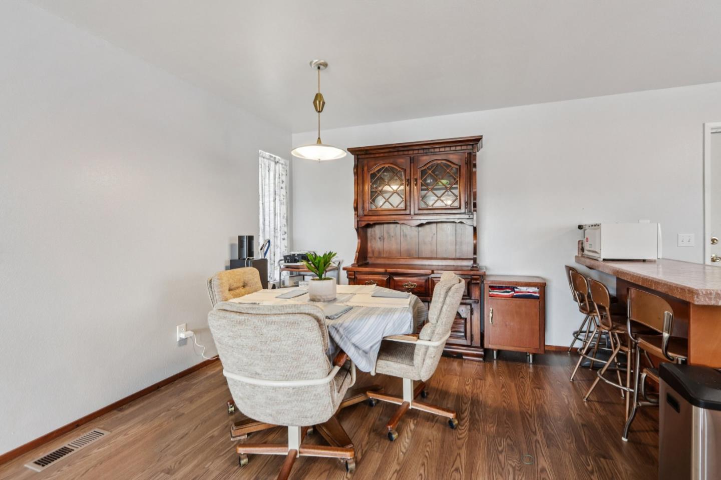 Detail Gallery Image 11 of 39 For 3202 Tallmon St, Marina,  CA 93933 - 4 Beds | 2 Baths