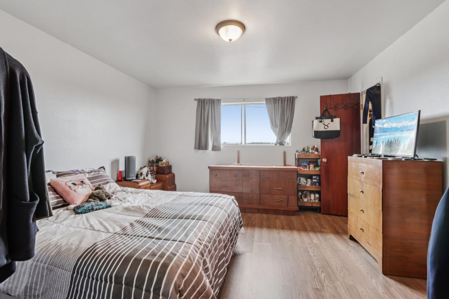 Detail Gallery Image 16 of 39 For 3202 Tallmon St, Marina,  CA 93933 - 4 Beds | 2 Baths