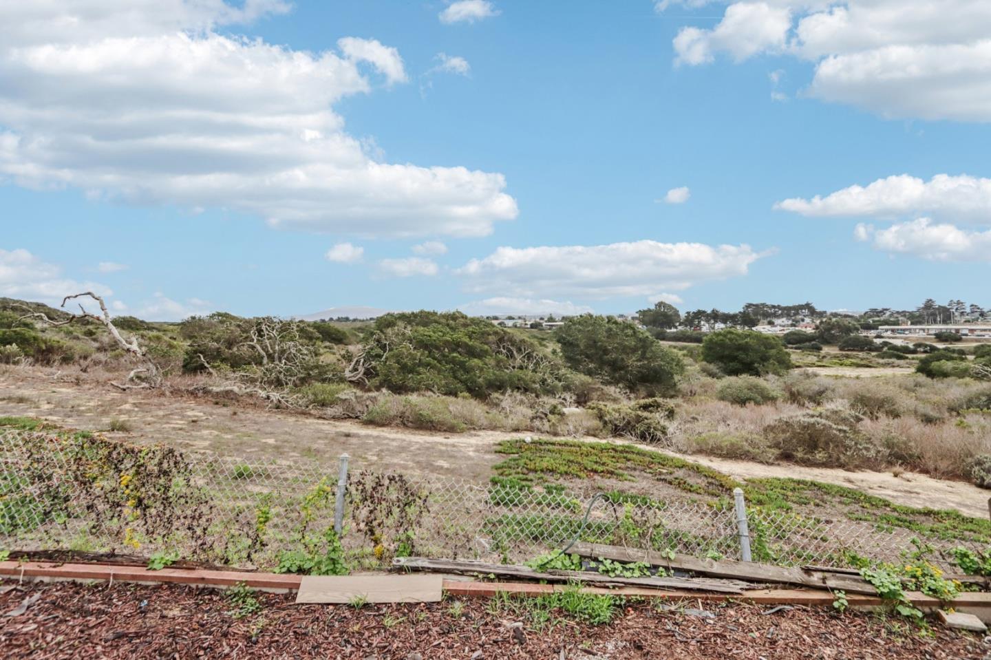 Detail Gallery Image 31 of 39 For 3202 Tallmon St, Marina,  CA 93933 - 4 Beds | 2 Baths