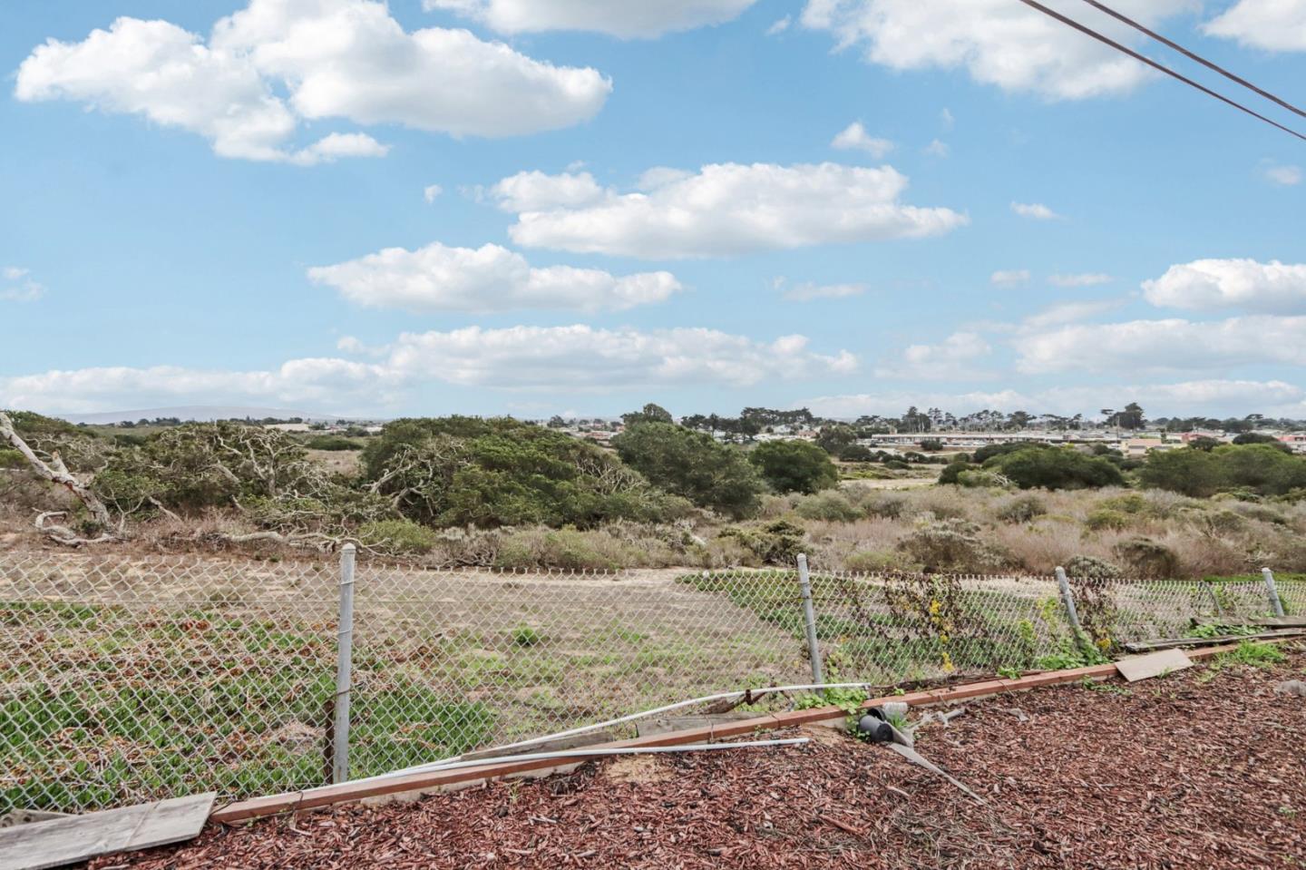 Detail Gallery Image 32 of 39 For 3202 Tallmon St, Marina,  CA 93933 - 4 Beds | 2 Baths