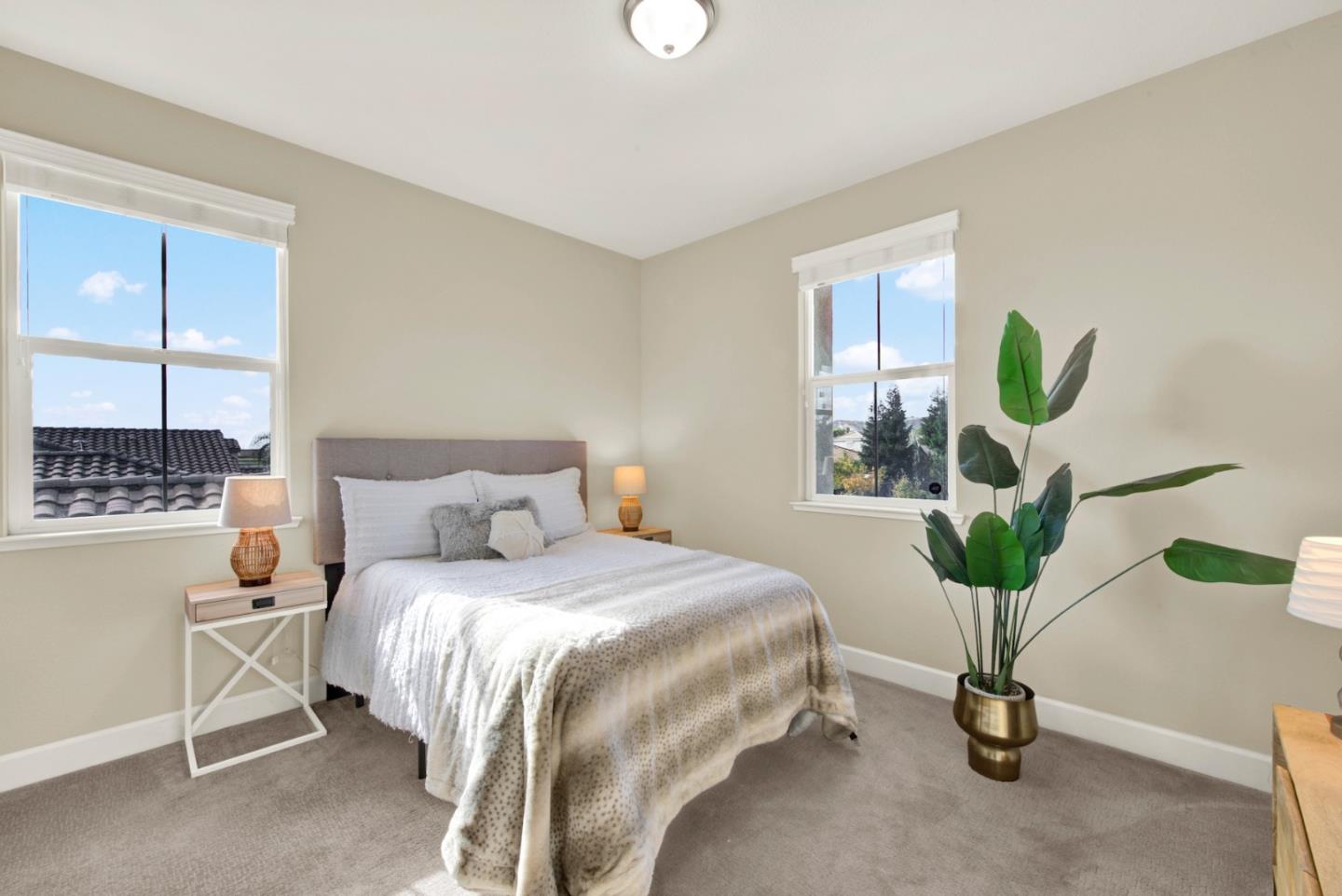 Detail Gallery Image 22 of 36 For 307 Maverick Dr, Vacaville,  CA 95687 - 4 Beds | 2/1 Baths