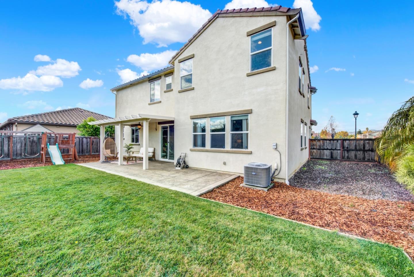 Detail Gallery Image 26 of 36 For 307 Maverick Dr, Vacaville,  CA 95687 - 4 Beds | 2/1 Baths